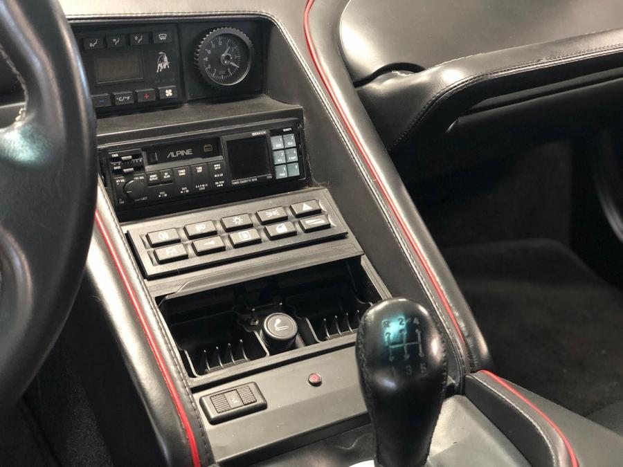 Детали интерьера Lamborghini Diablo 1991 года  (NA) (фото 50 из 89)